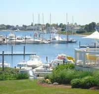 Anchor In Distinctive Waterfront Lodging - Accommodation Rooms
