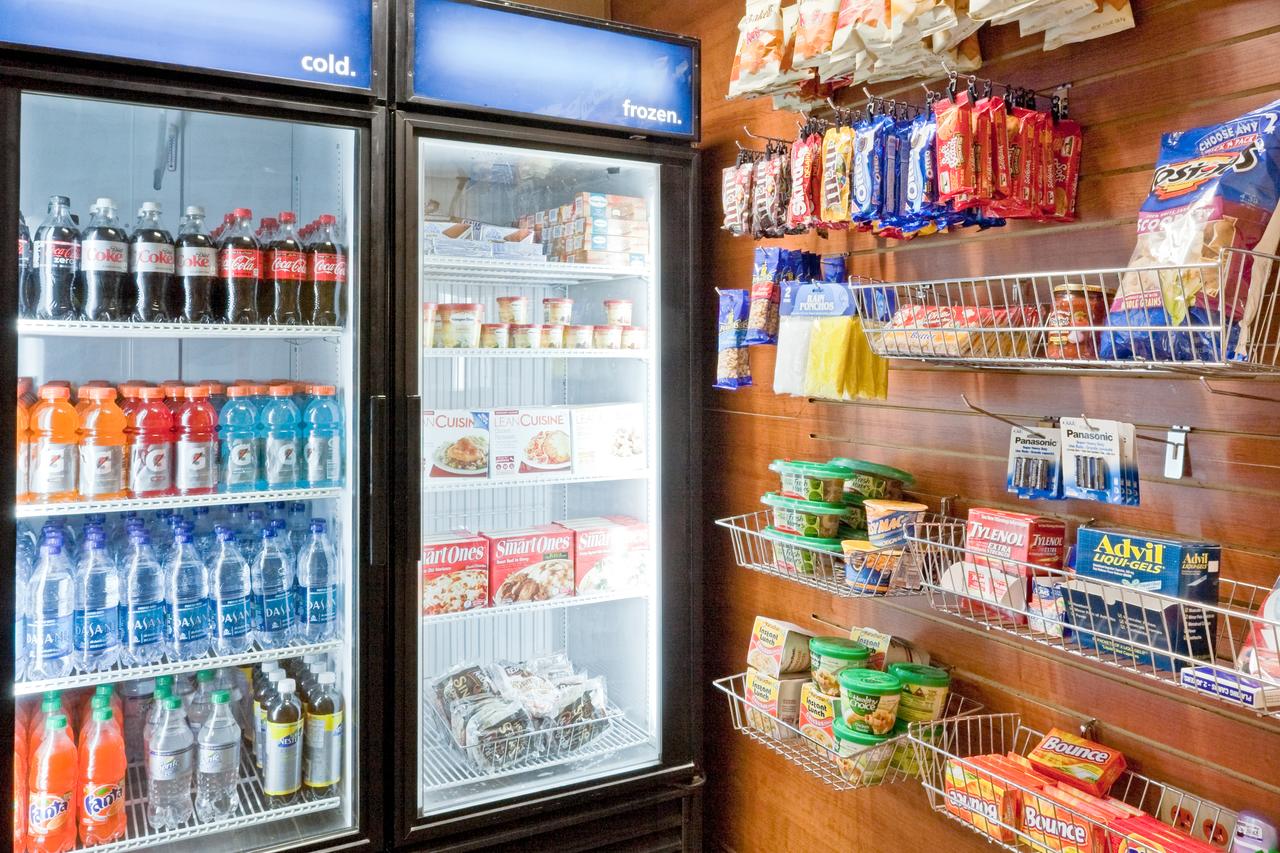 Hampton Inn Boston Logan Airport - thumb 23