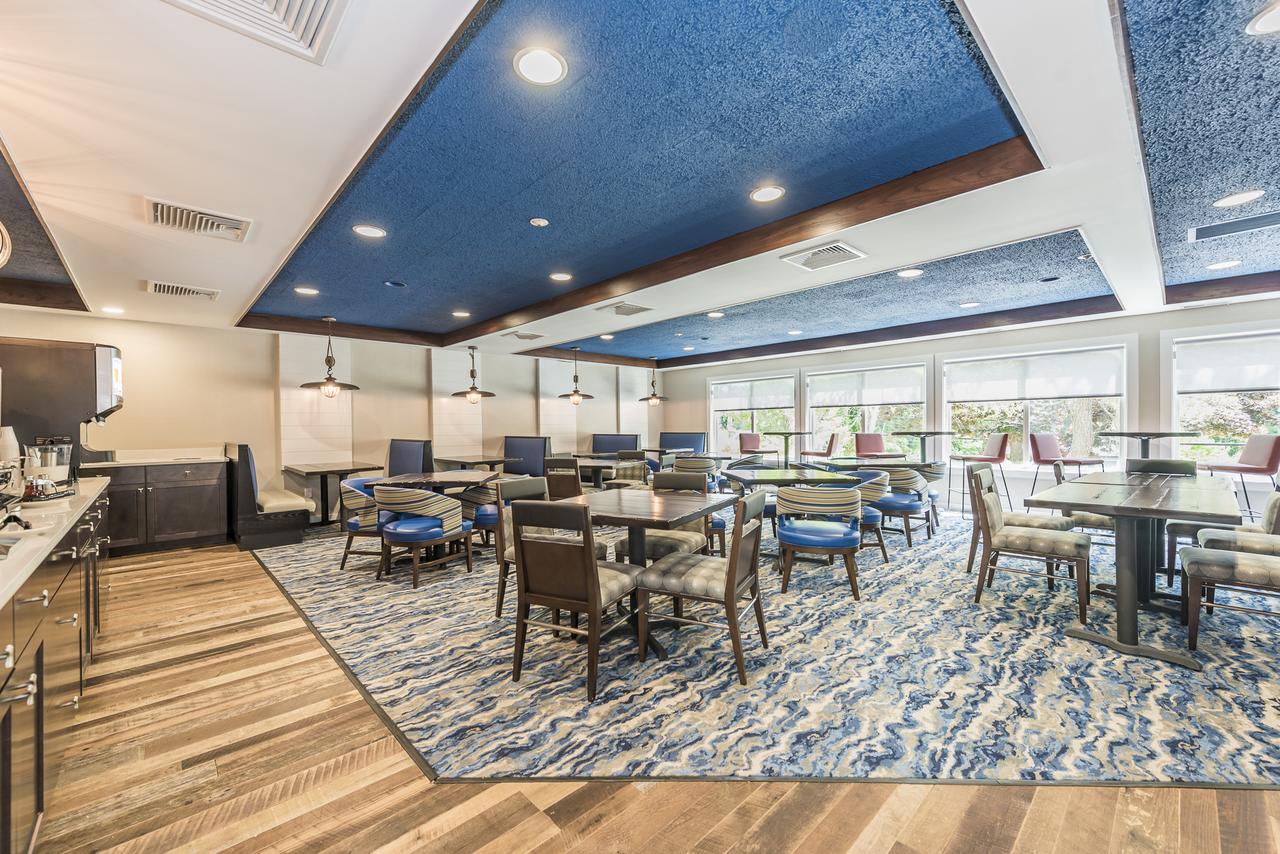 Rockport Inn And Suites - thumb 2