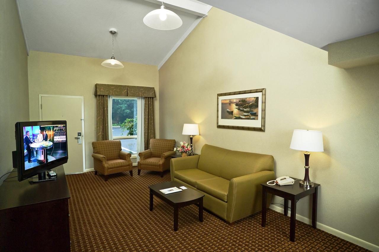 Rockport Inn And Suites - thumb 21