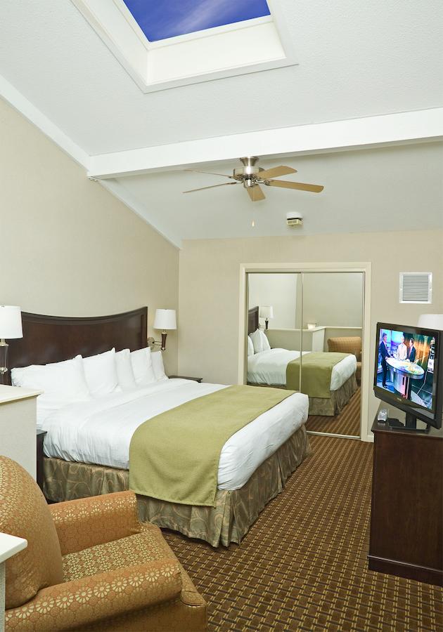 Rockport Inn And Suites - thumb 20