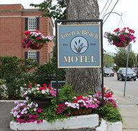 Town  Beach Motel - Accommodation Rooms