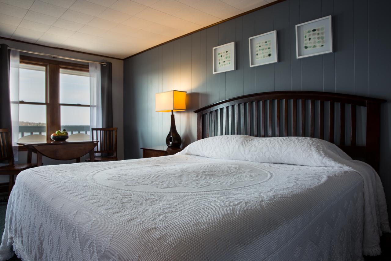 Bearskin Neck Motor Lodge - thumb 36