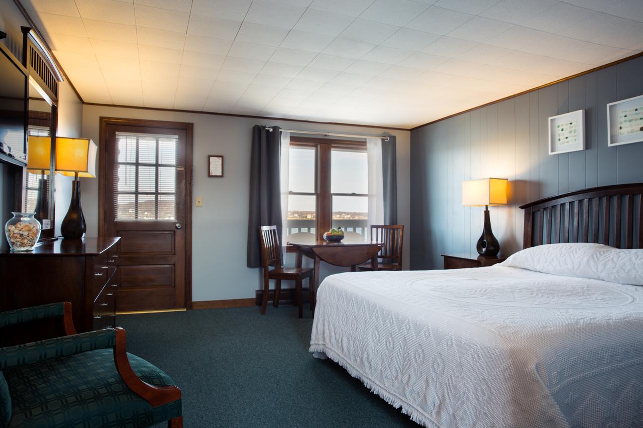 Bearskin Neck Motor Lodge - thumb 12