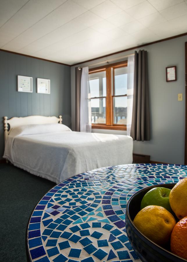 Bearskin Neck Motor Lodge - thumb 40