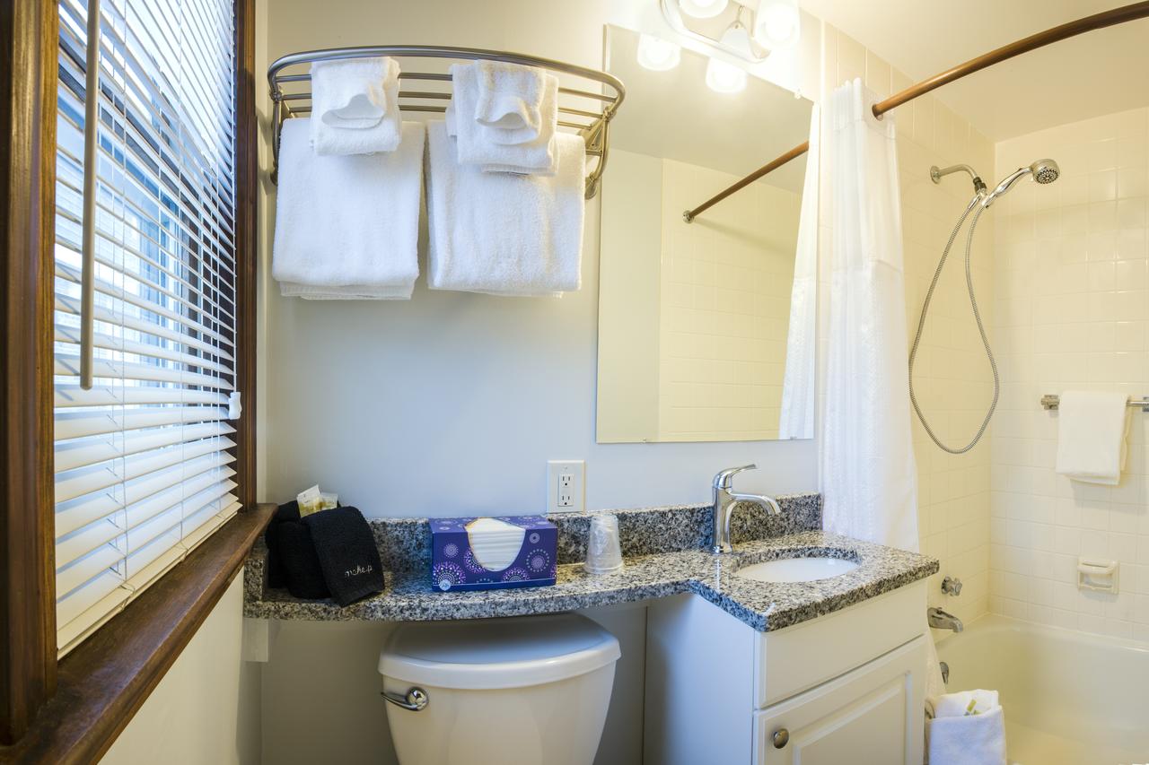 Bearskin Neck Motor Lodge - thumb 16