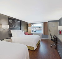 Super 8 by Wyndham Sturbridge - Accommodation Rooms