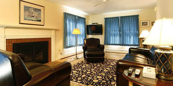 Pleasant Street Inn - thumb 9