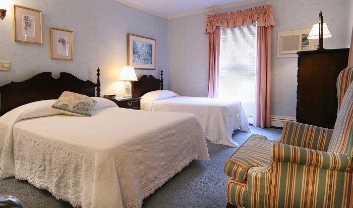 Pleasant Street Inn - thumb 12