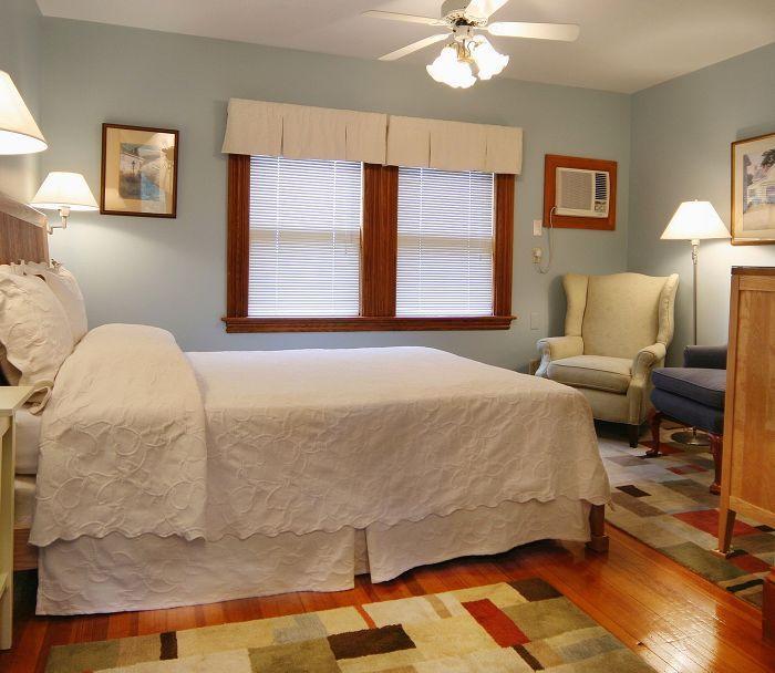 Pleasant Street Inn - thumb 22