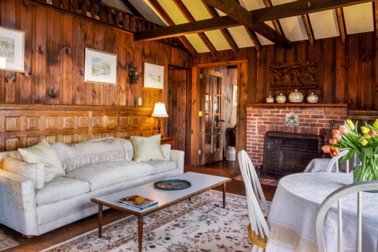 Rustic Rockport Cottage - thumb 5