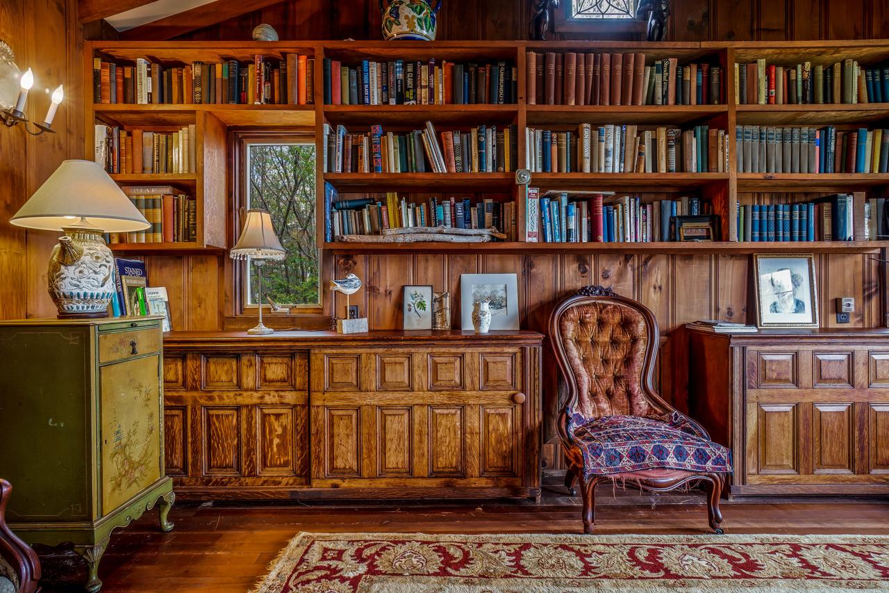 Rustic Rockport Cottage - thumb 35