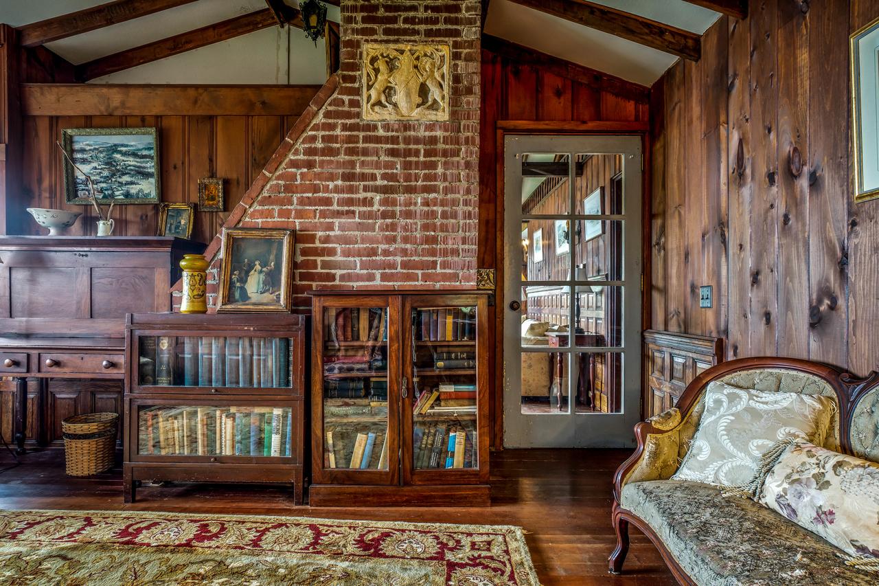 Rustic Rockport Cottage - thumb 38