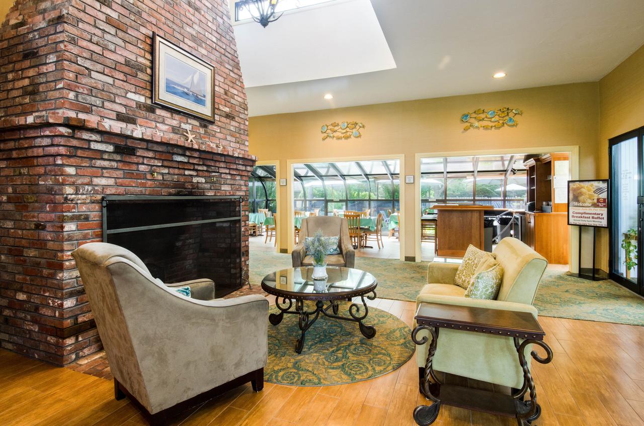 All Seasons Resort - thumb 3