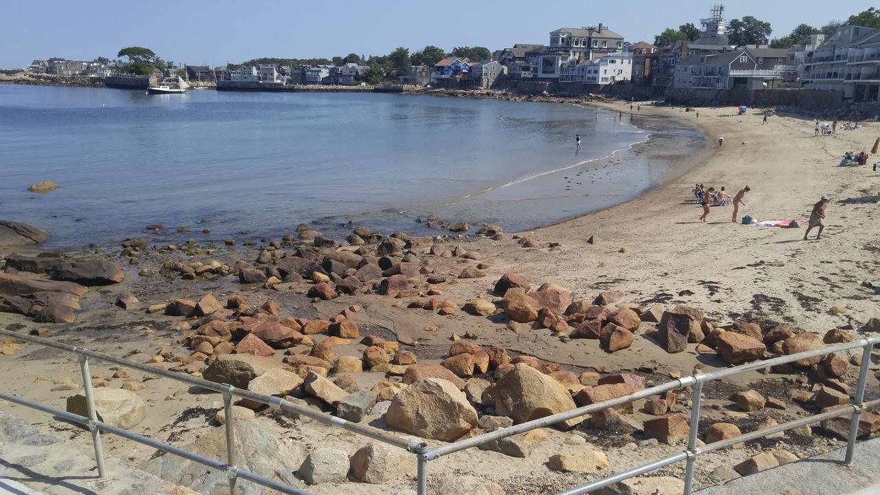 Beach & King Street Inn - thumb 1