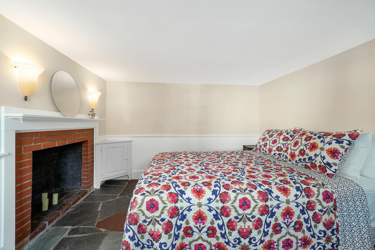Olde New House - thumb 11