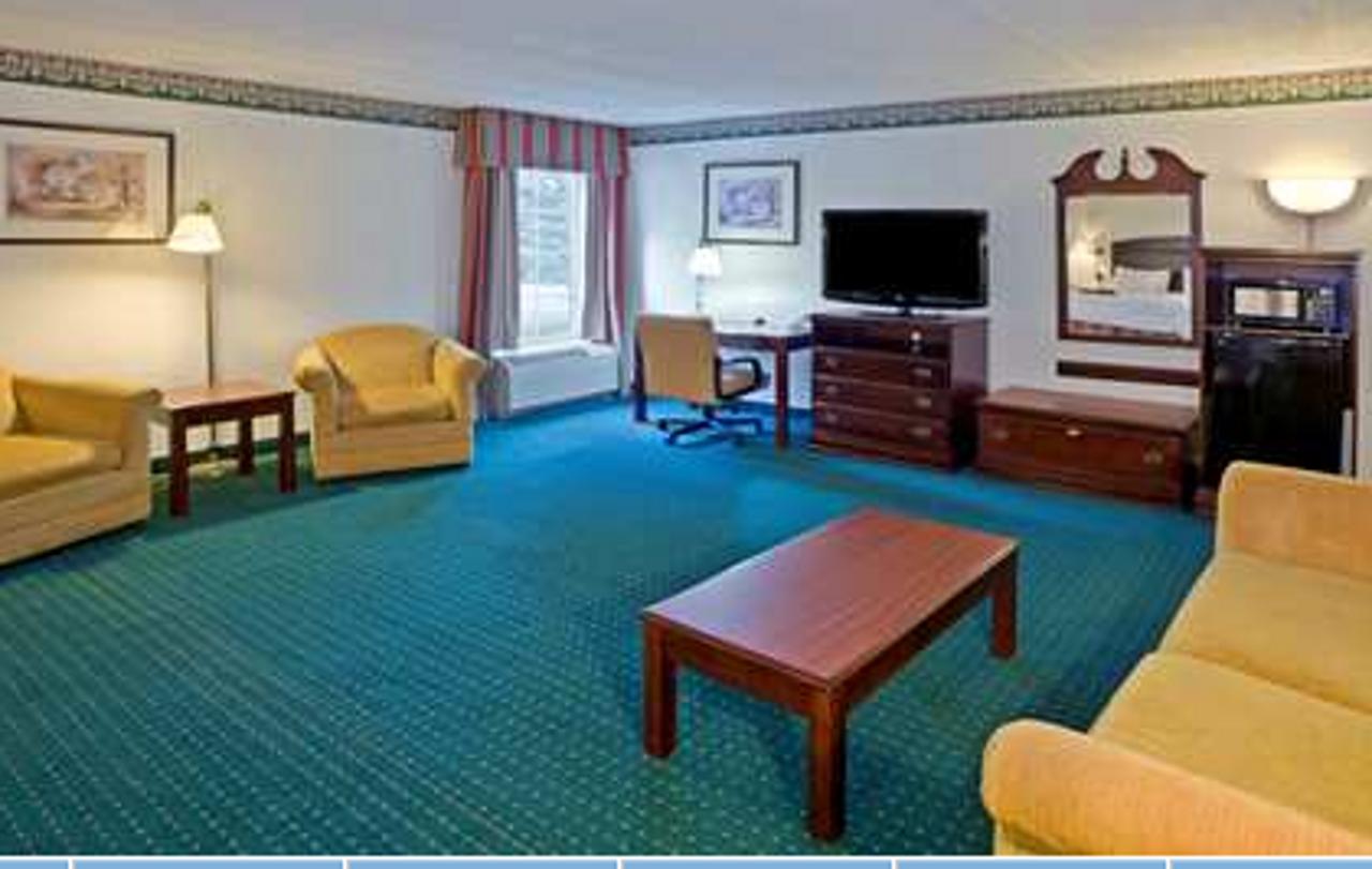 Hampton Inn Sturbridge - thumb 7