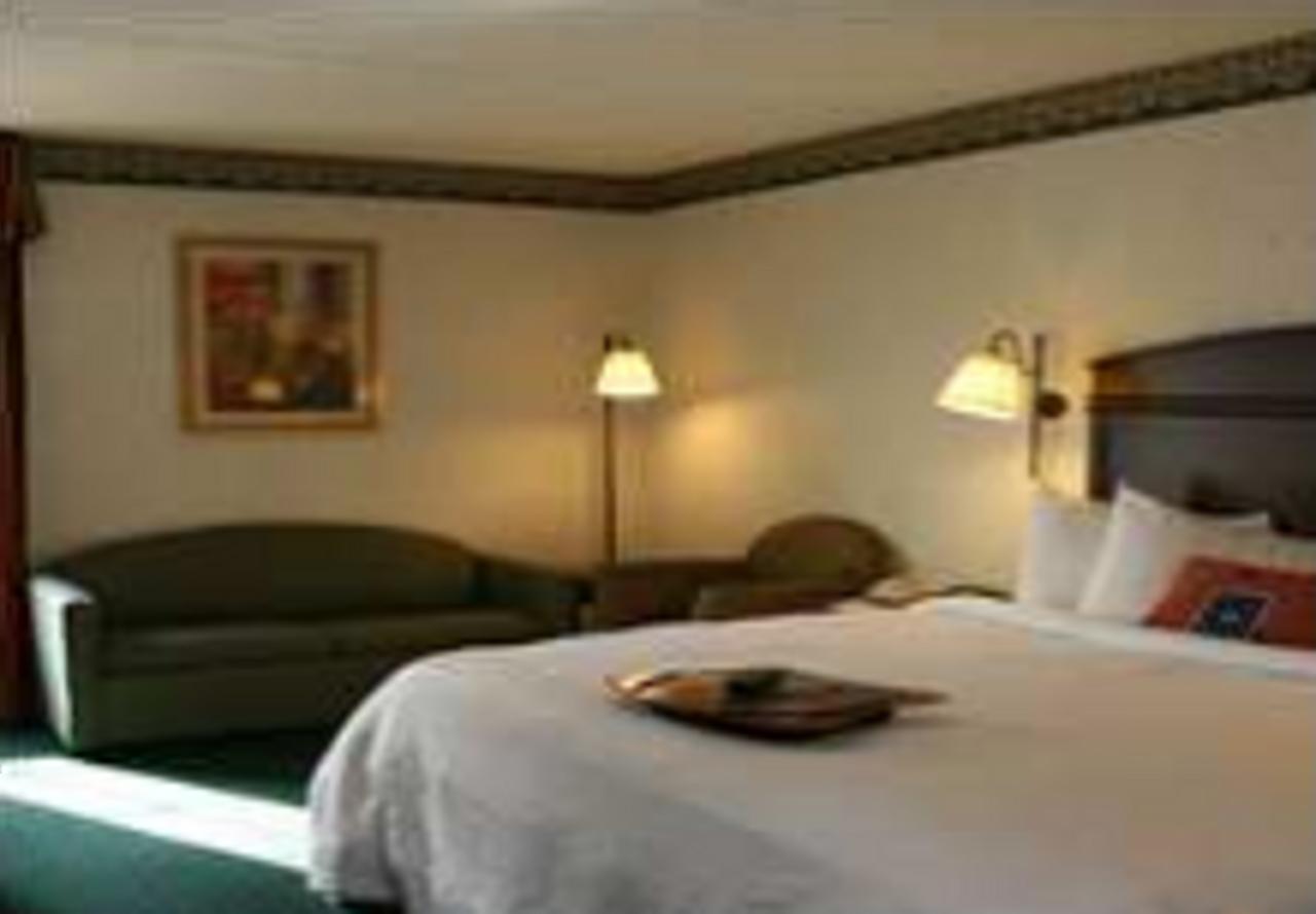 Hampton Inn Sturbridge - thumb 14