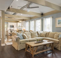 Luxury Marblehead Condo - Accommodation Rooms