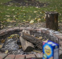 Family Getaway Near Everything Far From The Chaos - Accommodation Rooms