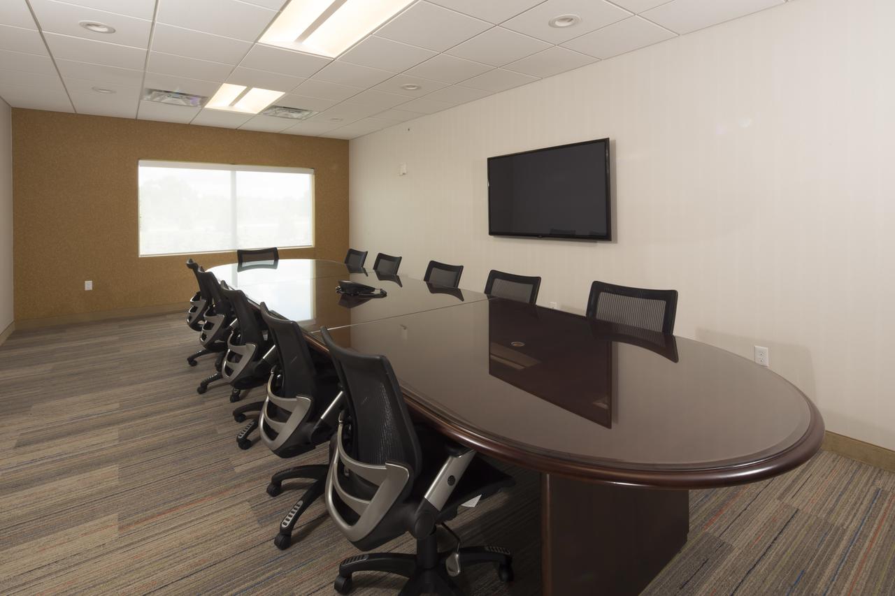 Holiday Inn Express & Suites Port Huron - thumb 5