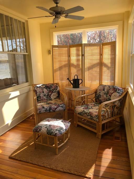 New Buffs Downtown Beach Getaway - thumb 6