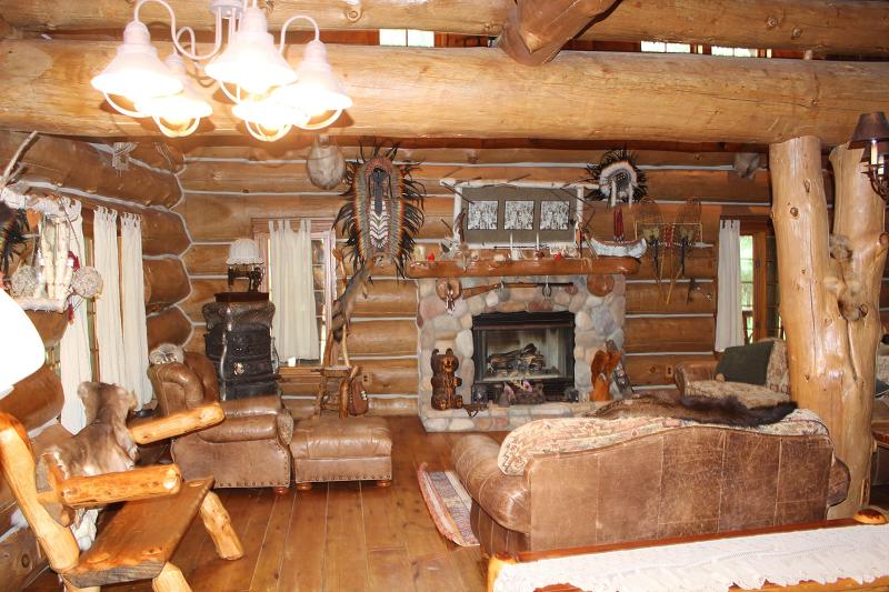 Dream Catcher Log Cabin Residence - thumb 6