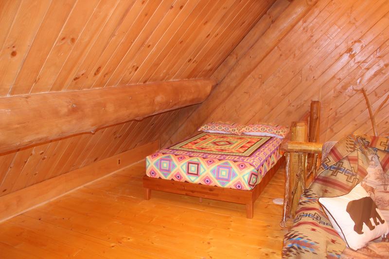 Dream Catcher Log Cabin Residence - thumb 14