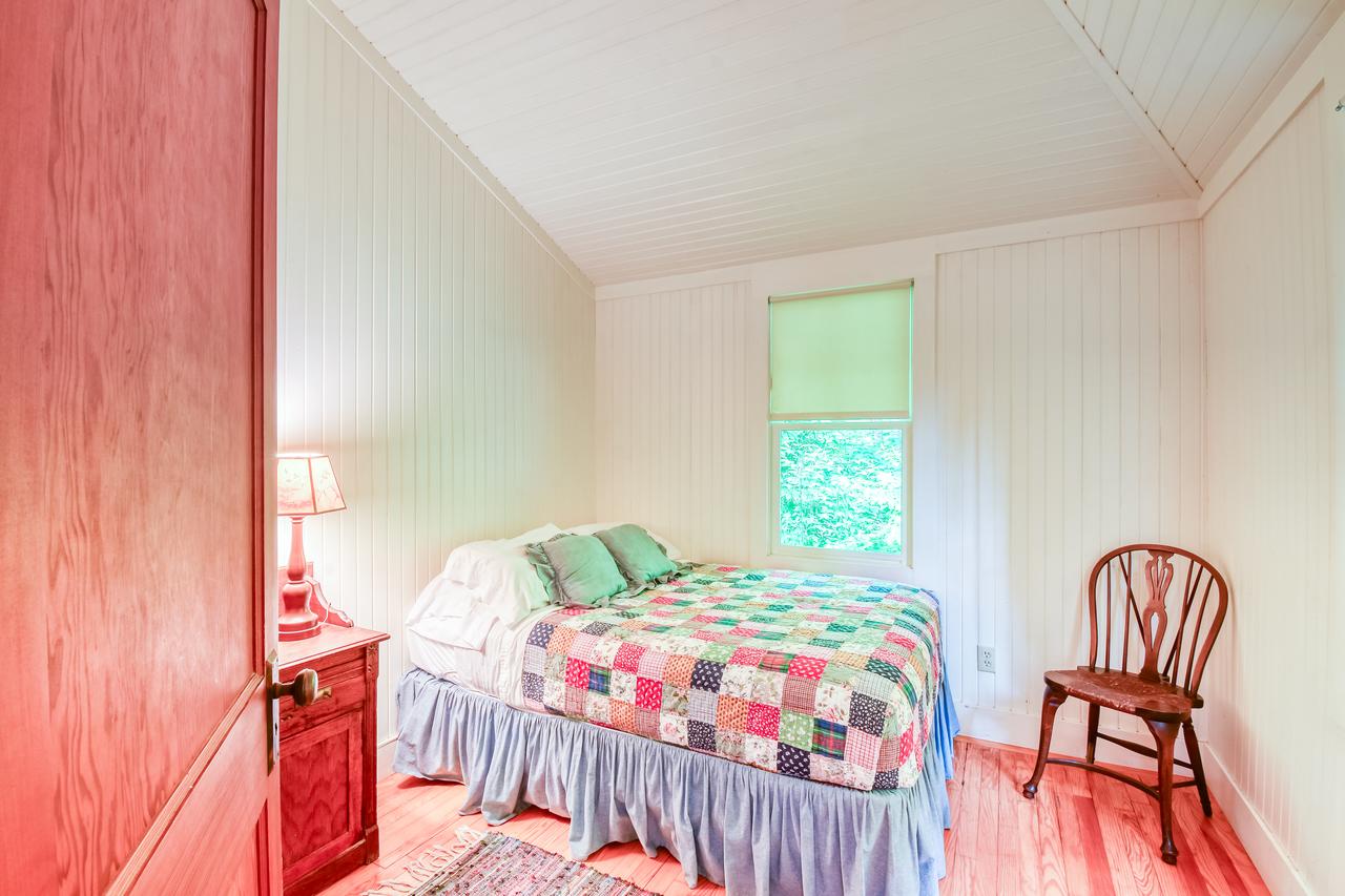 Cross Creek Pool House - thumb 6