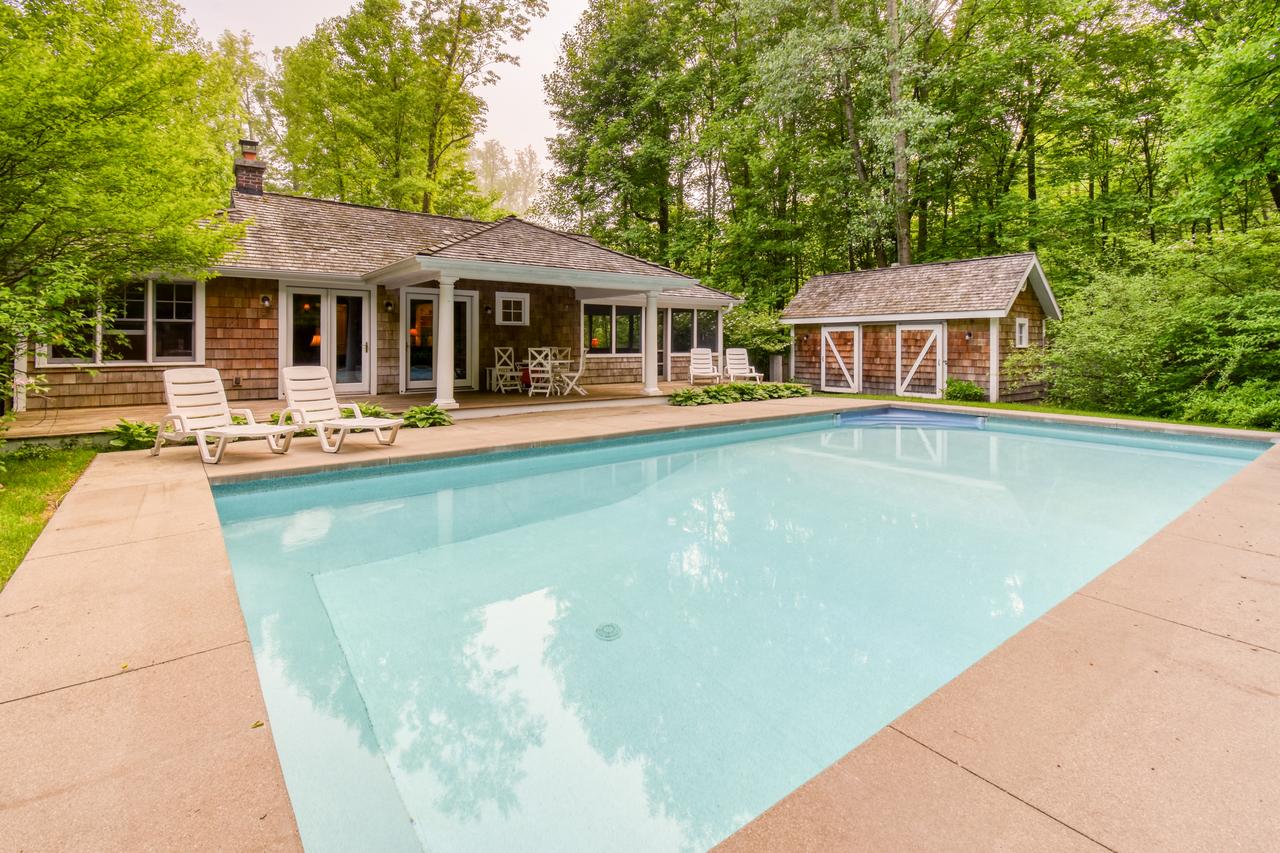 Cross Creek Pool House - thumb 22