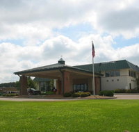 Saratoga Inn  Suites - Accommodation Rooms
