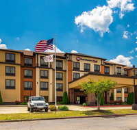 Best Western Plus Tupelo Inn  Suites - Accommodation Rooms
