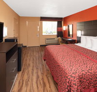 Days Inn by Wyndham Tupelo - Accommodation Rooms