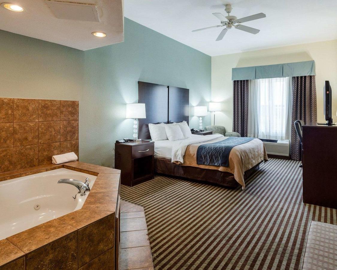 Comfort Inn & Suites Grenada - thumb 16