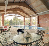 Southern Oaks Inn Near IMAX - Accommodation Rooms