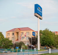Baymont by Wyndham Springfield I-44 - Accommodation Rooms