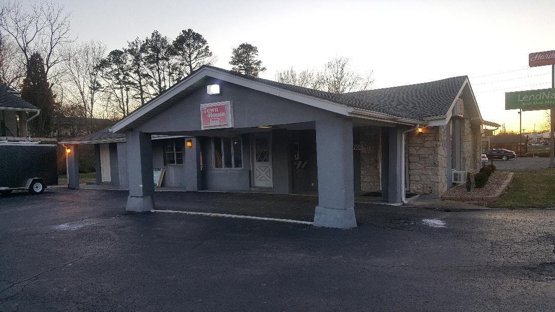 Town House Inn - thumb 12