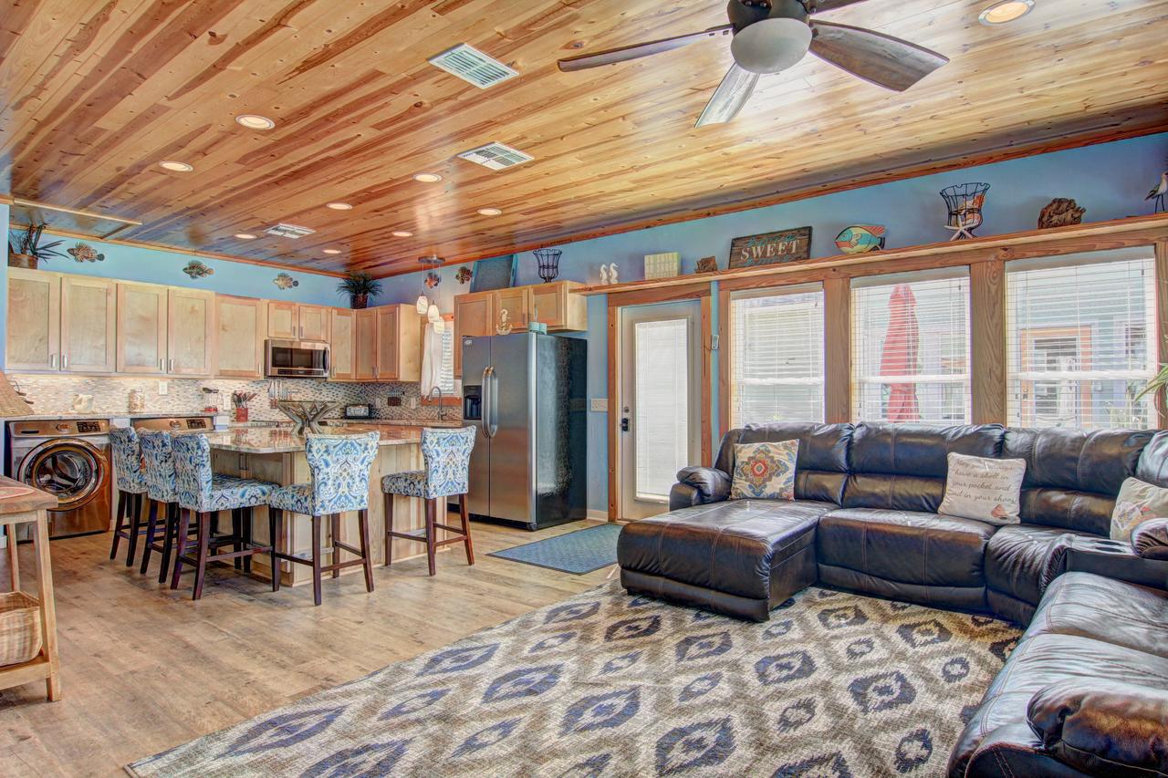 VW67 - Whale Of A Time - thumb 9