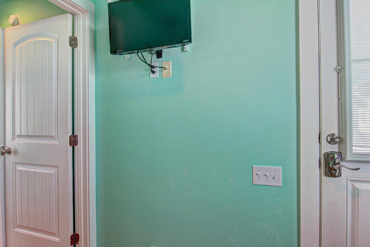 VW67 - Whale Of A Time - thumb 28