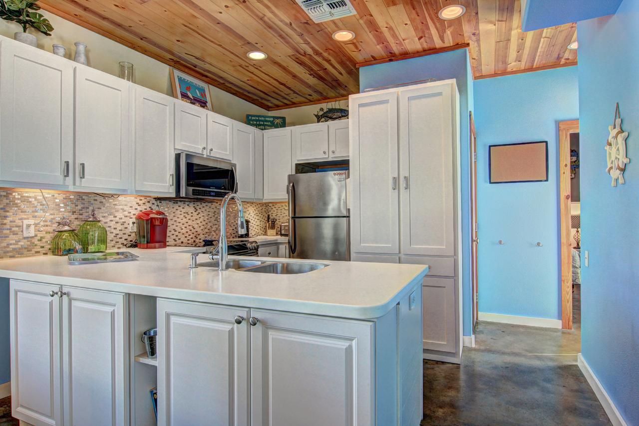 VW67 - Whale Of A Time - thumb 32