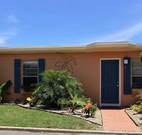 Palm Breeze Cottage - Accommodation Rooms