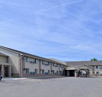 Cottonwood Inn and Conference Center - Accommodation Rooms