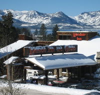 Lakeside Inn and Casino - Accommodation Rooms