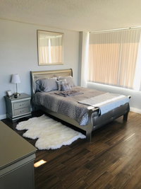 Amazing Master Suite in Shared 2/B Condo behind Convention Center Accommodation Rooms