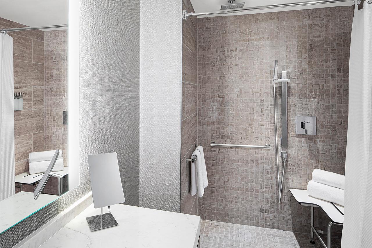 Envue, Autograph Collection - thumb 14