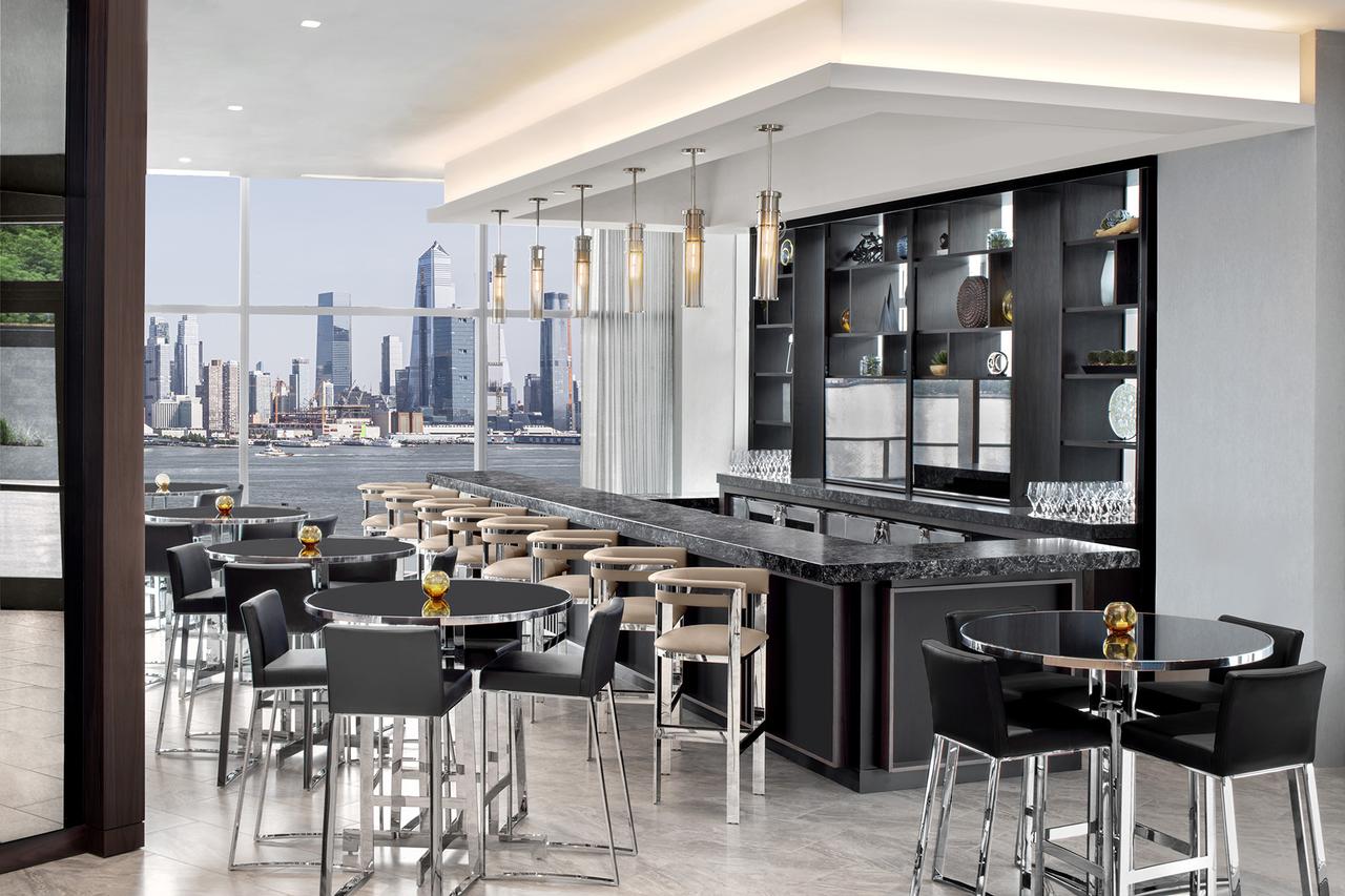 Envue, Autograph Collection - thumb 10