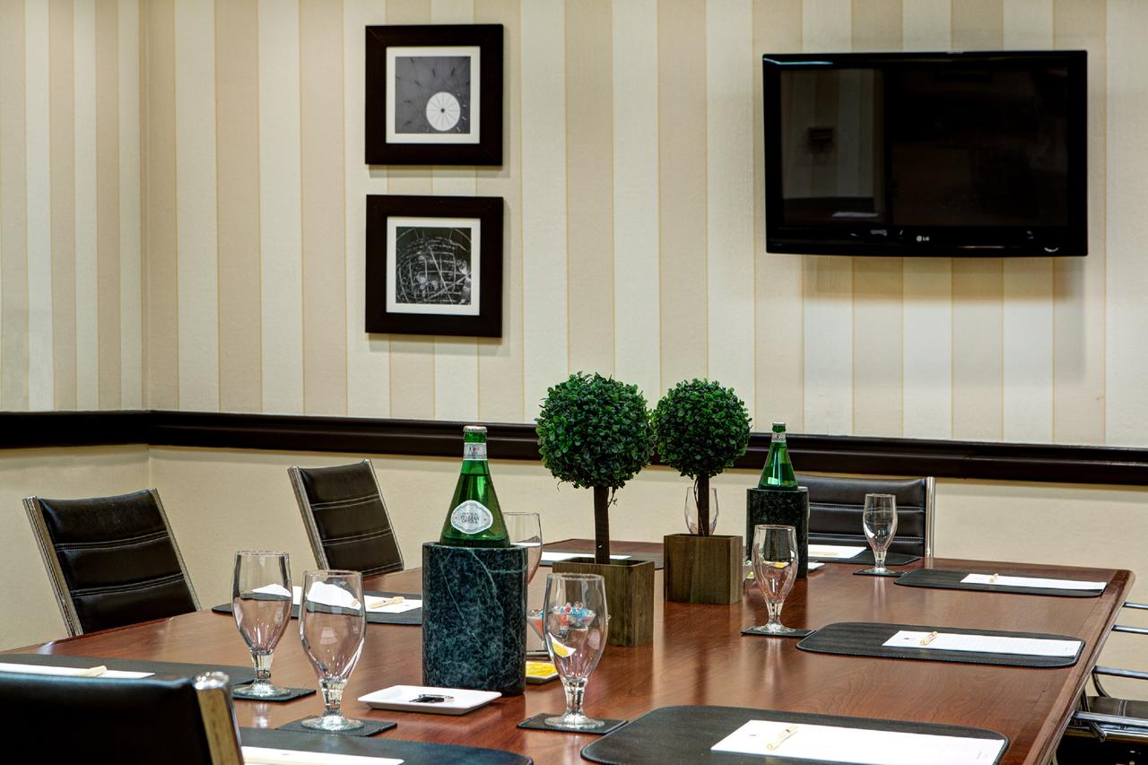 DoubleTree By Hilton Hotel Newark Airport - thumb 24