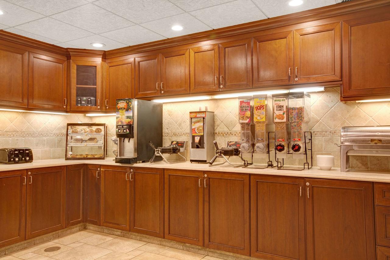 Ramada By Wyndham Wayne Fairfield Area - thumb 15