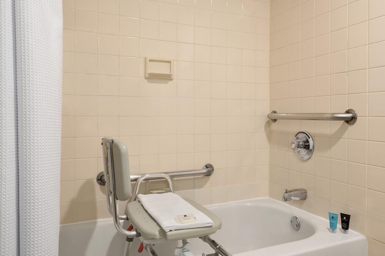Crowne Plaza Englewood - thumb 32