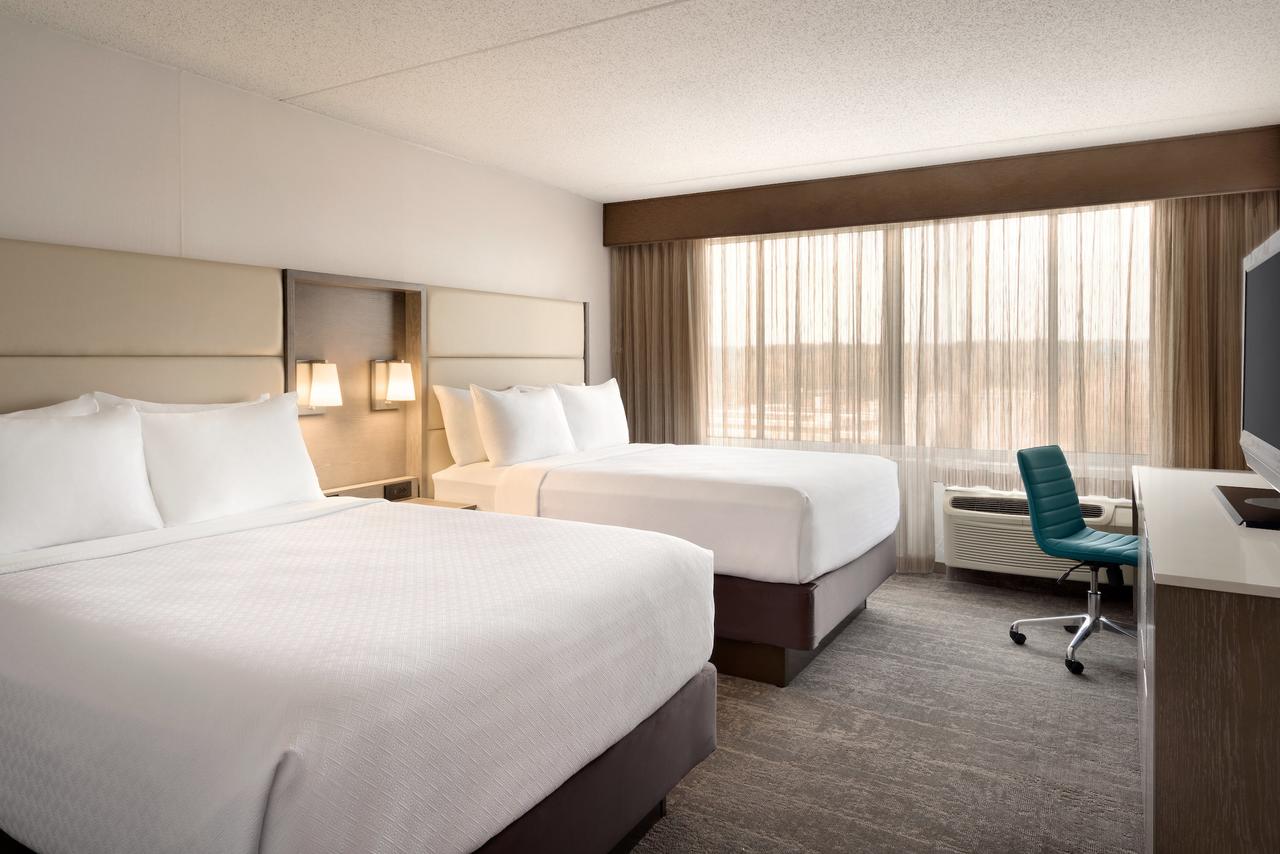 Crowne Plaza Englewood - thumb 1